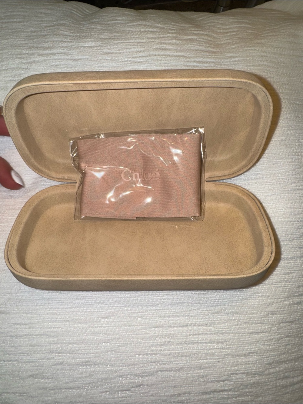 Chloé Designer Sunglasses Case – Neutral Beige Luxury Eyewear Case NEVER USED - Picture 2 of 5